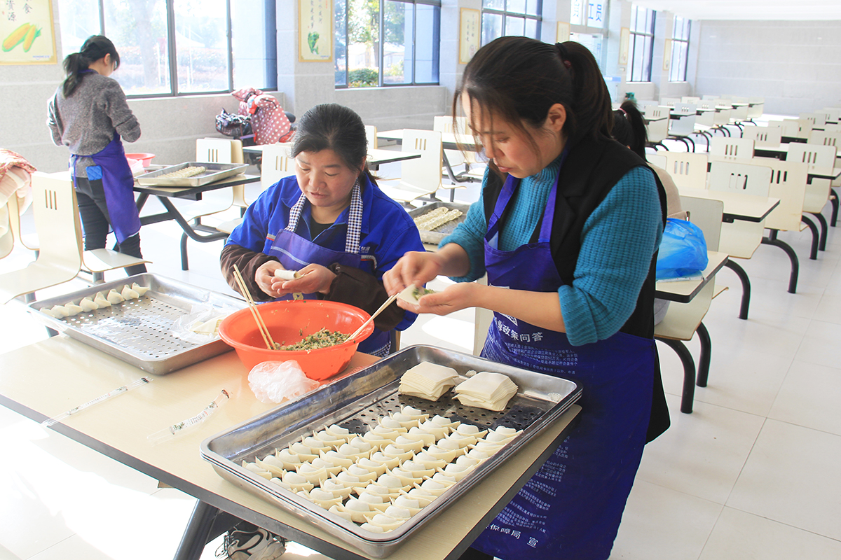 豪家集團(tuán)丨“情暖冬至，溫暖豪家”冬至包餃子活動